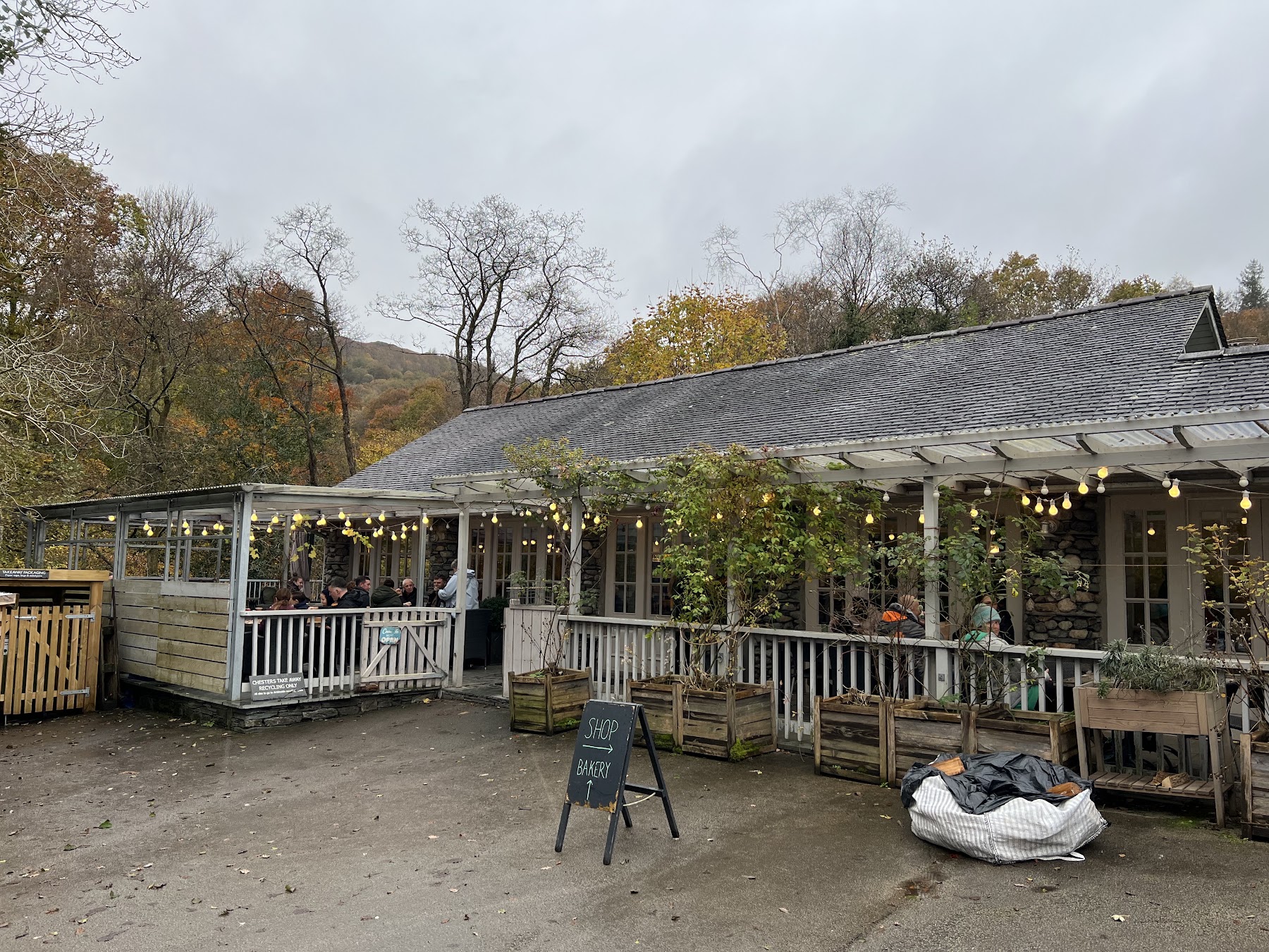Chesters By The River